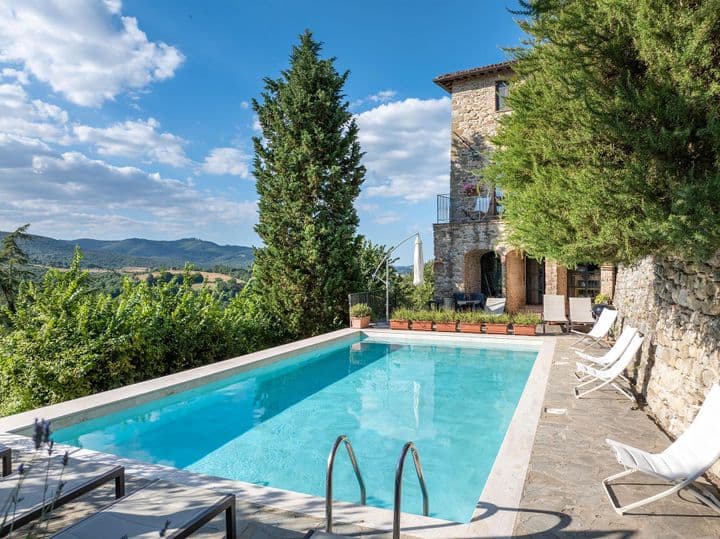 12 bedrooms other for sale in Piegaro, Italy