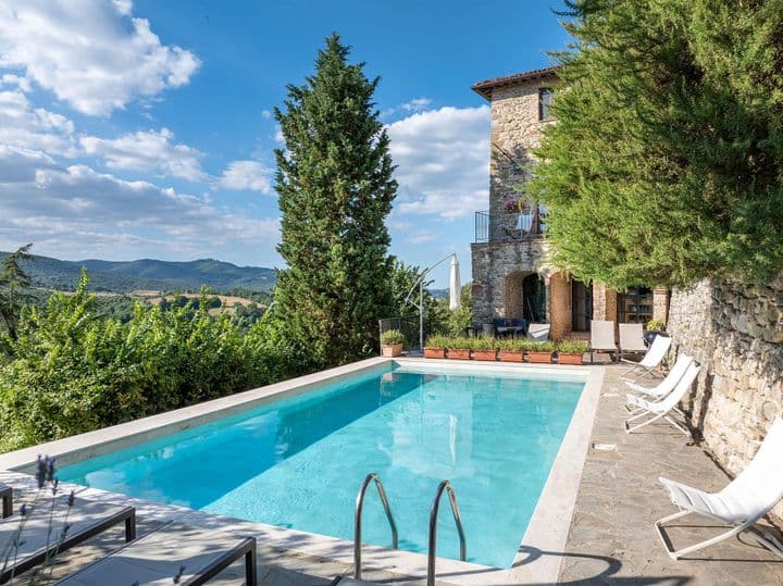 12 bedrooms other for sale in Piegaro, Italy