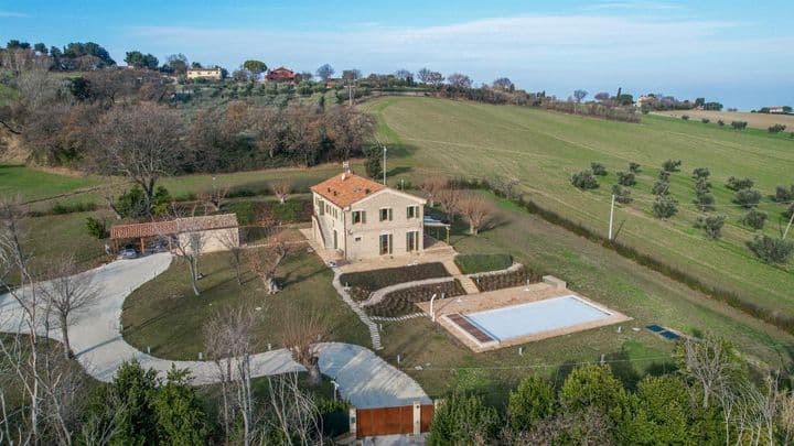 4 bedrooms house for sale in Senigallia, Italy - Image 3