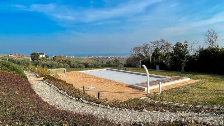 4 bedrooms house for sale in Senigallia, Italy - Image 4