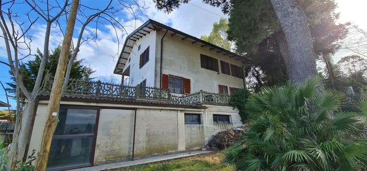 4 bedrooms house for sale in Roseto degli Abruzzi, Italy - Image 3