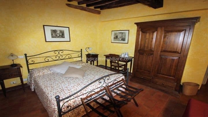 7 bedrooms other for sale in Montalcino, Italy - Image 2