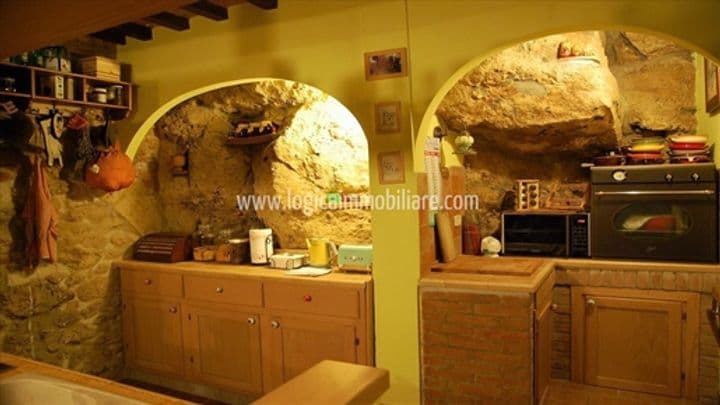 2 bedrooms house for sale in Sarteano, Italy - Image 3