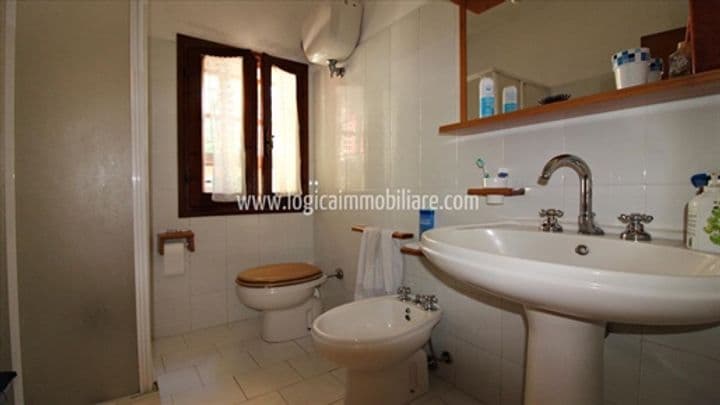 5 bedrooms house for sale in Montalcino, Italy - Image 8