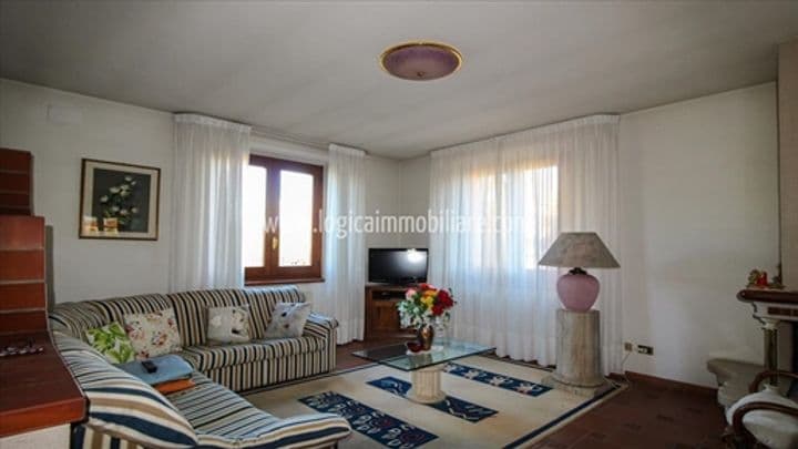 3 bedrooms house for sale in Chiusi, Italy - Image 2