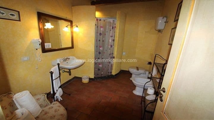 7 bedrooms other for sale in Montalcino, Italy - Image 3