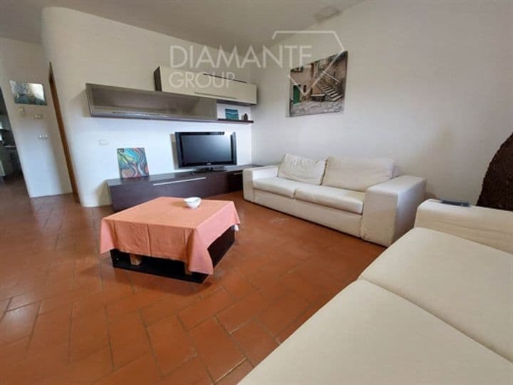 2 bedrooms apartment for sale in Passignano sul Trasimeno, Italy - Image 2