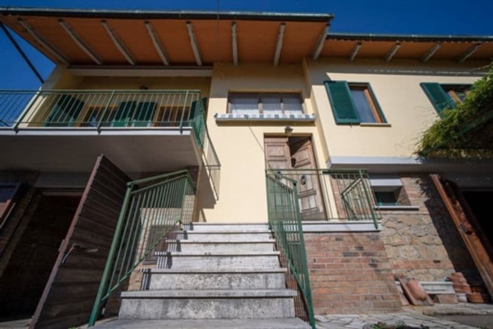 House for sale in Volterra, Italy - Image 8