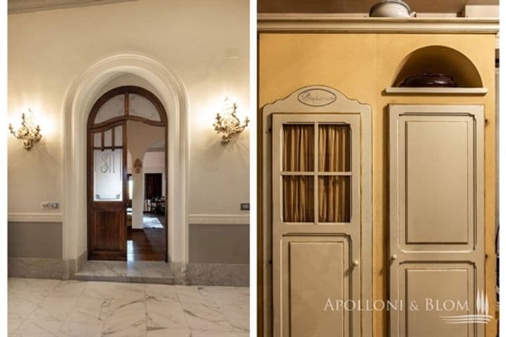 House for sale in Cortona, Italy - Image 11