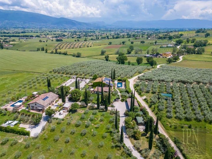 8 bedrooms house for sale in Assisi, Italy - Image 12