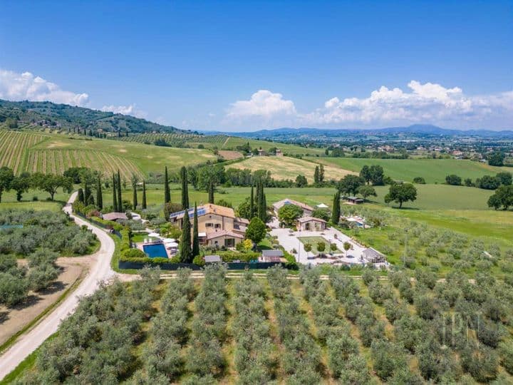 8 bedrooms house for sale in Assisi, Italy - Image 5