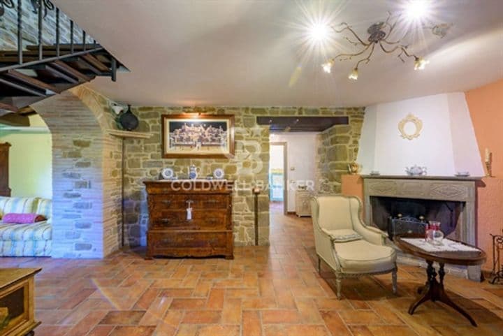 House for sale in Gubbio, Italy - Image 9