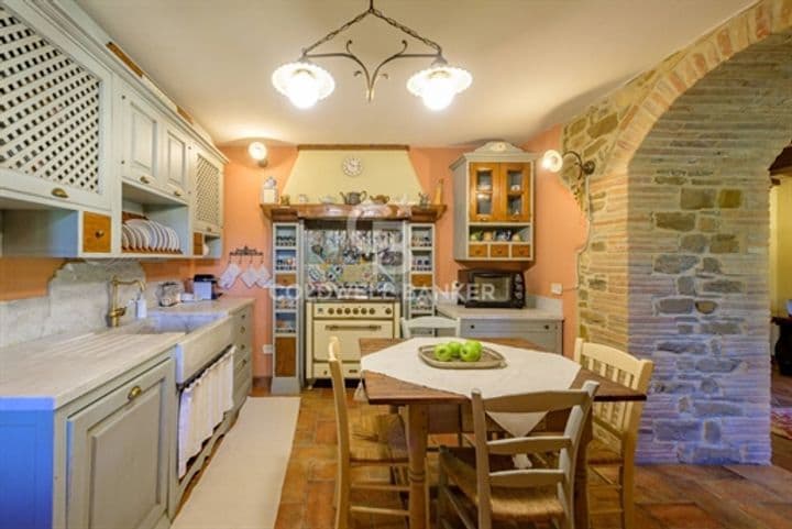 House for sale in Gubbio, Italy - Image 12