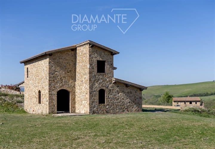 3 bedrooms house for sale in Montalcino, Italy - Image 2