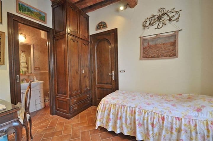 Apartment for sale in Sinalunga, Italy - Image 6