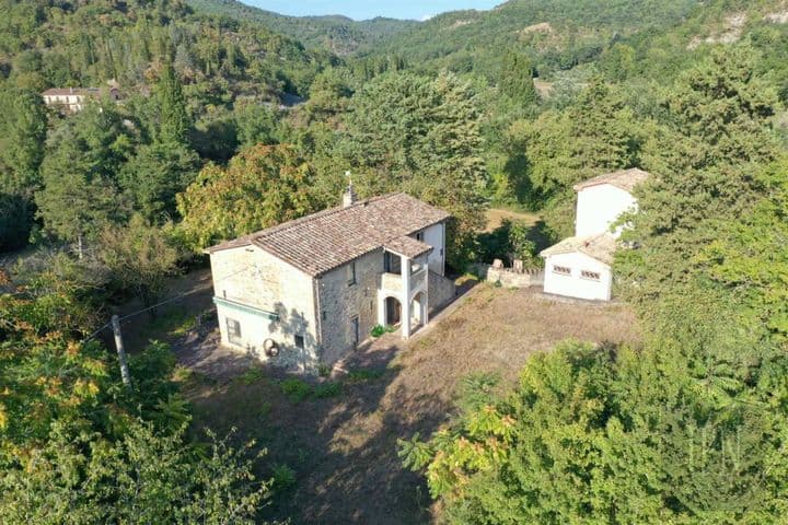 6 bedrooms house for sale in Montone, Italy - Image 2