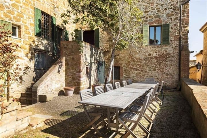 Apartment for sale in Montalcino, Italy - Image 5