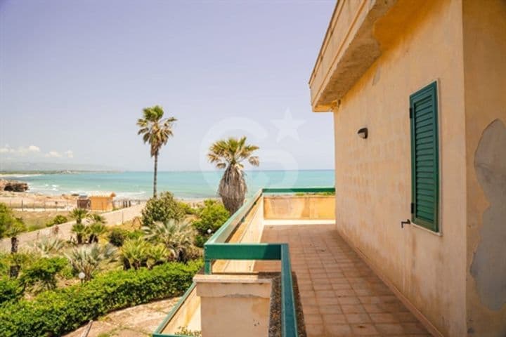 House for sale in Noto, Italy - Image 6