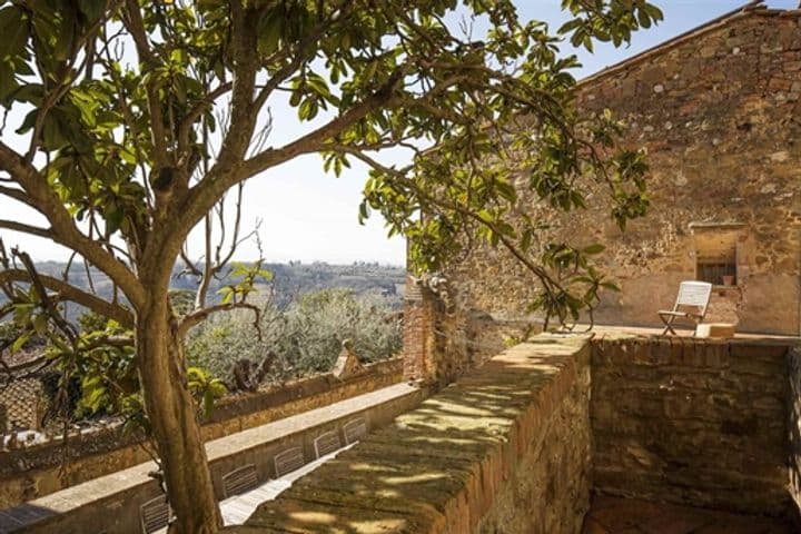 Apartment for sale in Montalcino, Italy - Image 3