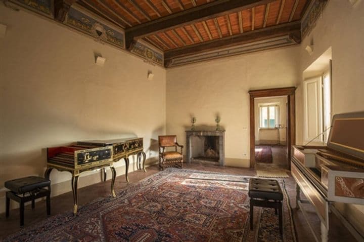 Apartment for sale in Montalcino, Italy - Image 11