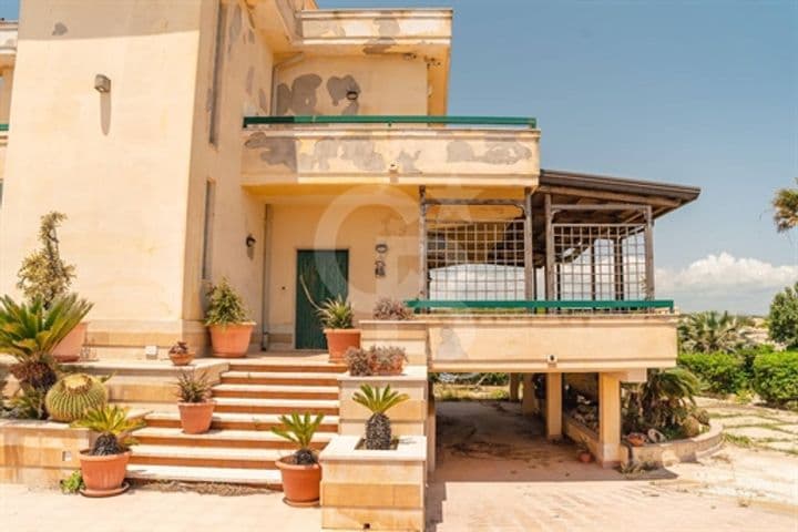 House for sale in Noto, Italy - Image 7