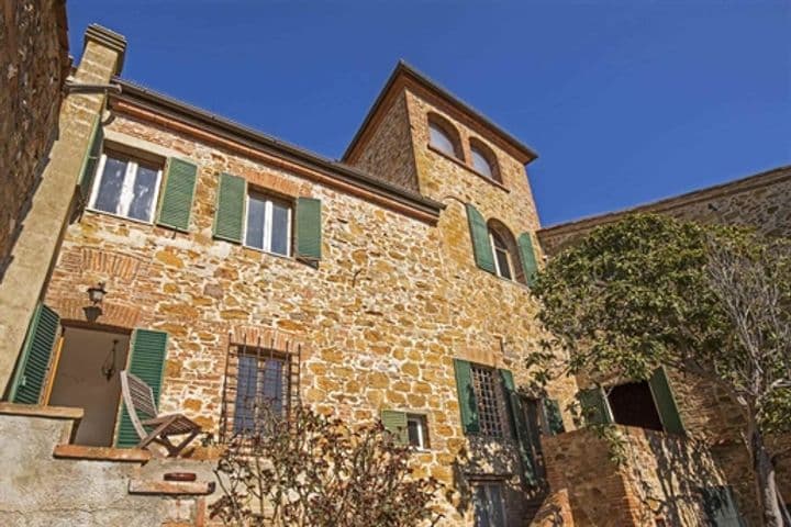 Apartment for sale in Montalcino, Italy - Image 4