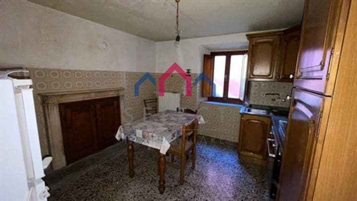 House for sale in Borgo a Mozzano, Italy - Image 11