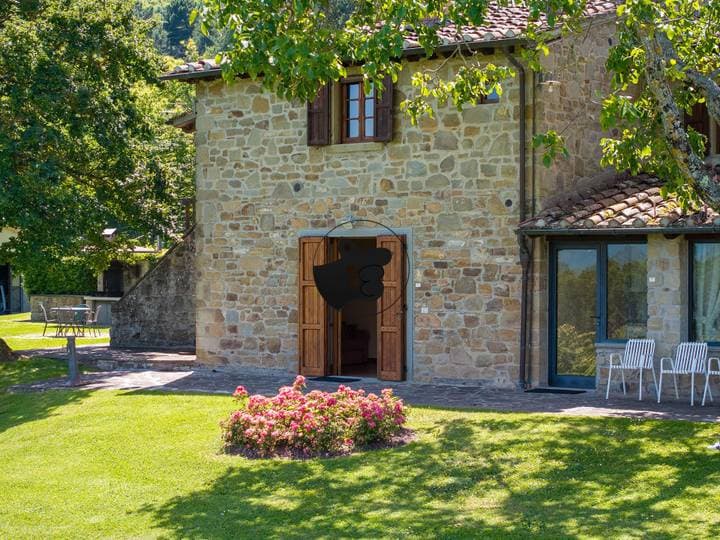 6 bedrooms other for sale in Arezzo, Italy - Image 3