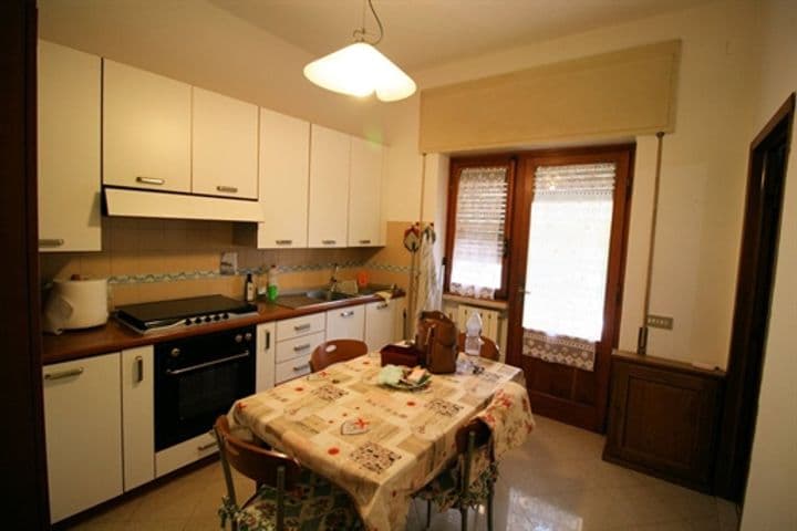 House for sale in Pescia, Italy - Image 10