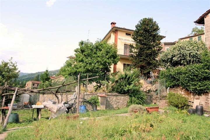 House for sale in Pescia, Italy - Image 4