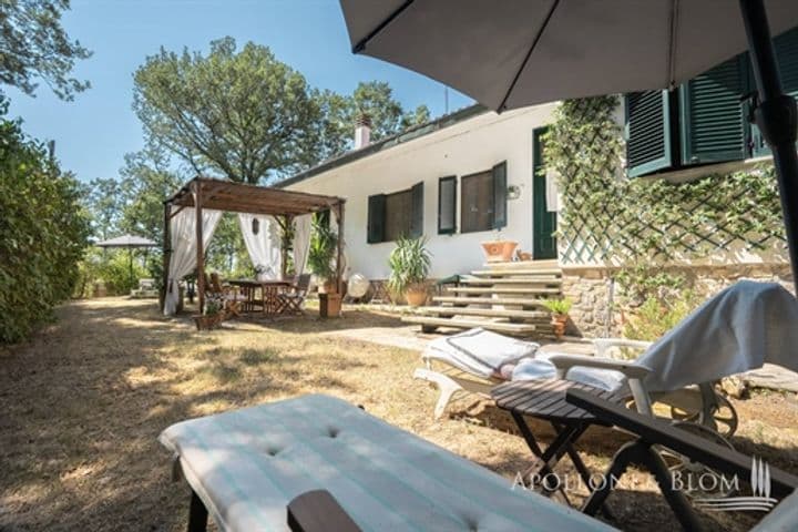 House for sale in Trequanda, Italy - Image 3