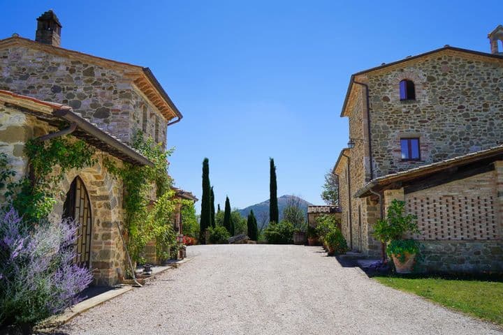 3 bedrooms house for sale in Umbertide, Italy - Image 9