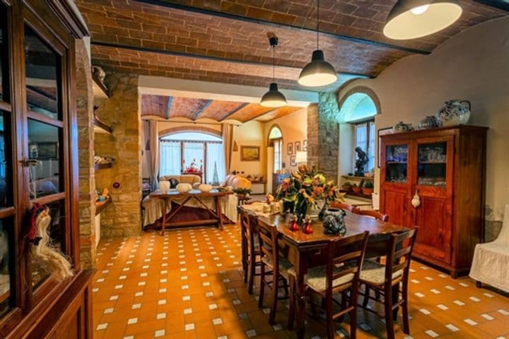 House for sale in Volterra, Italy - Image 11