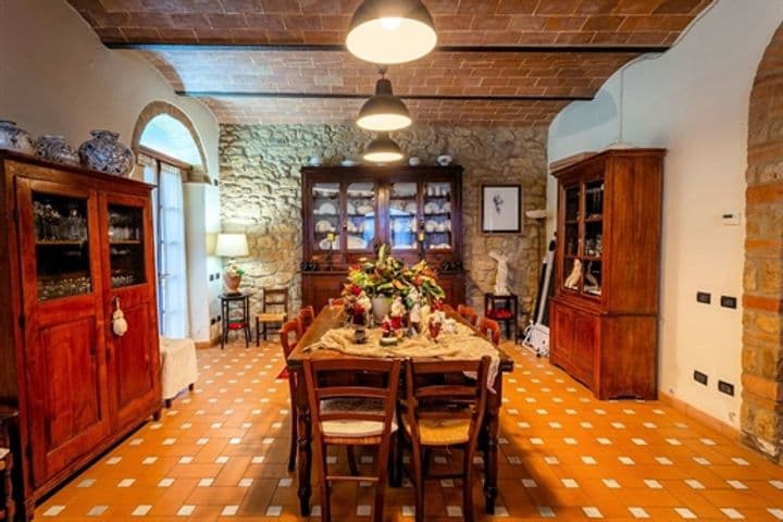 House for sale in Volterra, Italy - Image 12