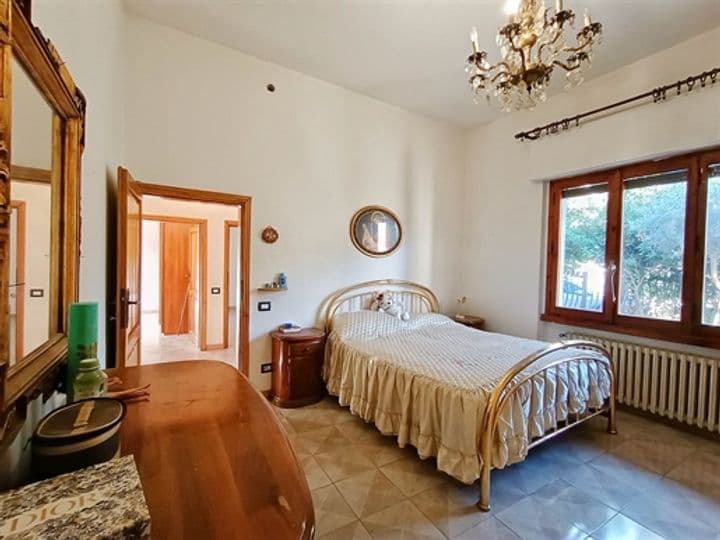 2 bedrooms house for sale in Florence, Italy - Image 8