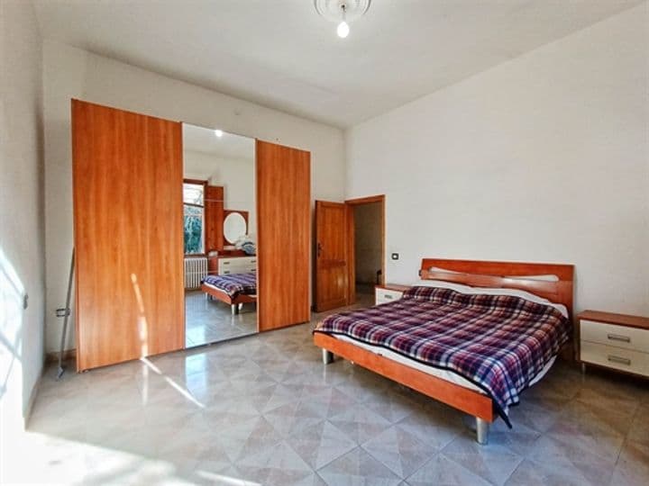 2 bedrooms house for sale in Florence, Italy - Image 11