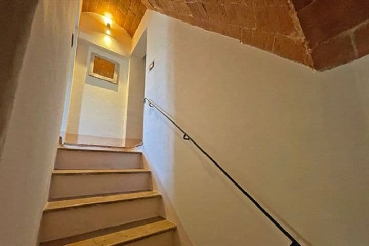 Apartment for sale in Montepulciano, Italy - Image 5