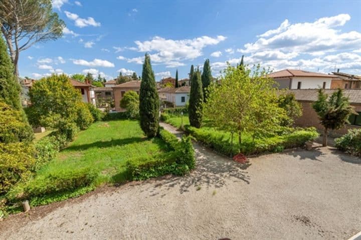 House for sale in Montepulciano, Italy - Image 3