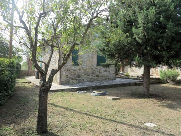 House for sale in Gavorrano, Italy - Image 4