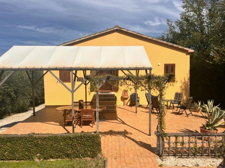 House for sale in San Lorenzo in Campo, Italy - Image 3