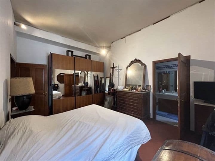 Apartment for sale in Cortona, Italy - Image 2