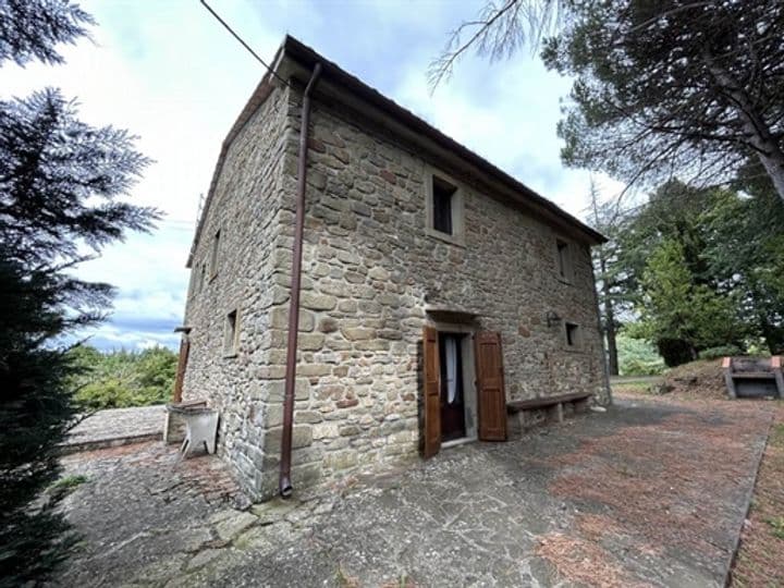 3 bedrooms house for sale in Cortona, Italy