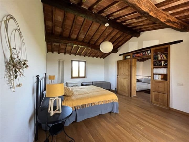 4 bedrooms house for sale in Cortona, Italy - Image 9