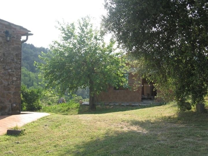 House for sale in Bucine, Italy - Image 10