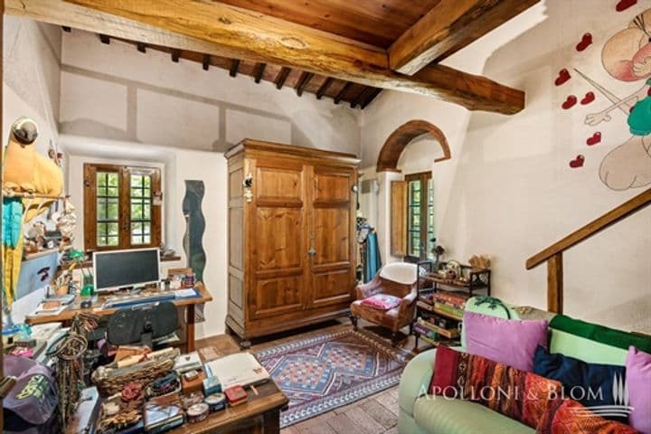 House for sale in Radda in Chianti, Italy - Image 11