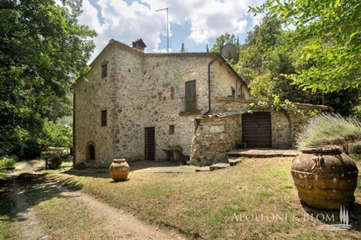 House for sale in Radda in Chianti, Italy - Image 2