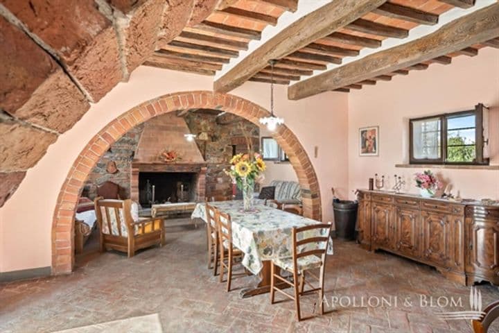 House for sale in Cortona, Italy - Image 2