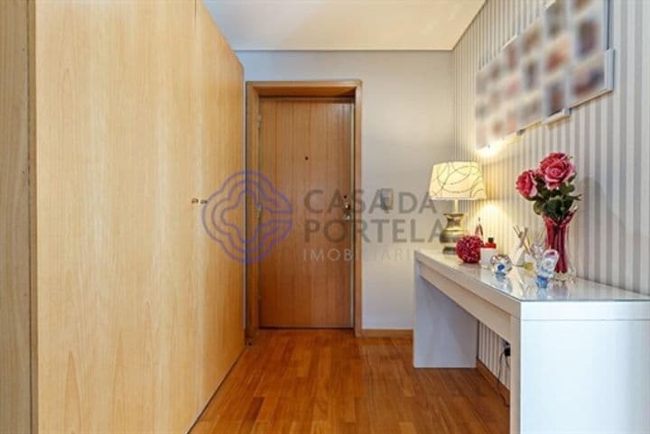 Apartment for sale in Pedroso, Portugal - Image 2