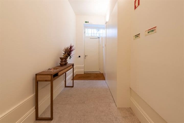 1 bedroom house for sale in Porto, Portugal - Image 10