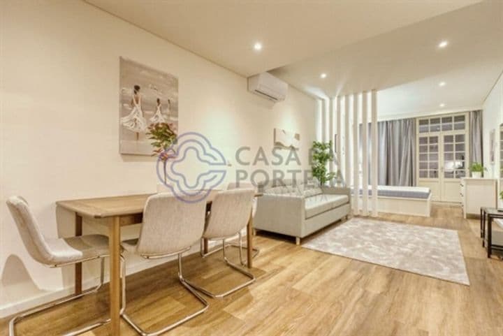 Apartment for sale in Cedofeita, Santo Ildefonso, Se, Miragaia, Sao Nicolau e Vitoria, Portugal - Image 4